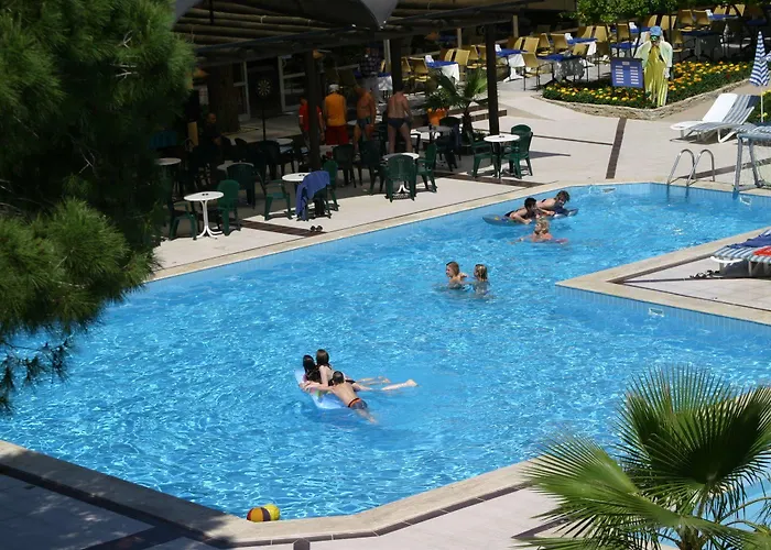 Maya Golf (adults Only) 3*