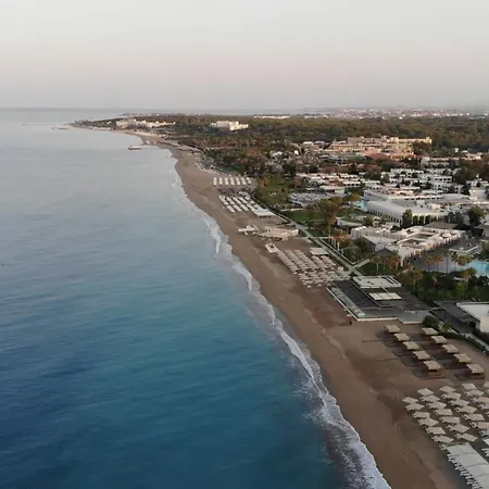 Maya Golf (adults Only) 3* Side