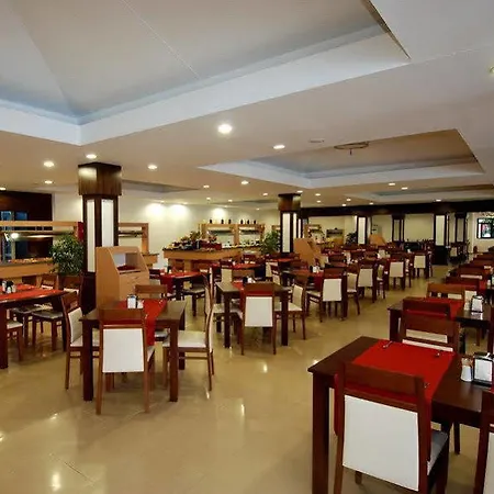 Maya Golf (adults Only) 3* Side