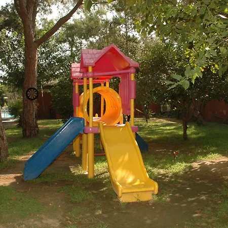 Maya Golf (adults Only) 3* Side