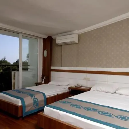 מלון Maya Golf (adults Only) 3*