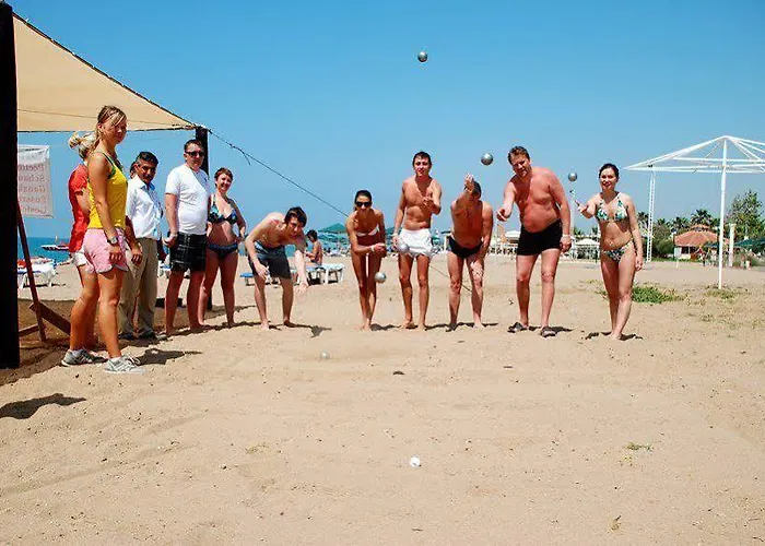 Maya Golf (adults Only) 3* Side